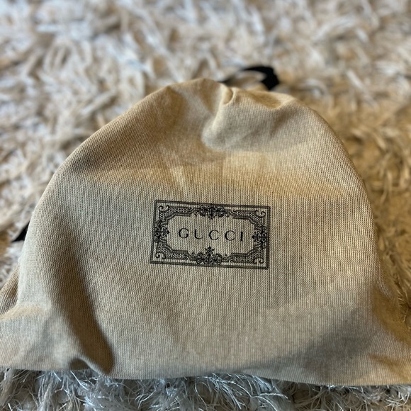 Men’s GG Marmont Leather Belt With Shiny Buckle - Picture 3 of 4